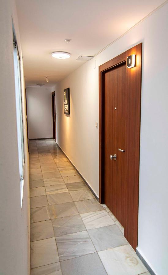 Apartamentos 1 Abril Málaga Exterior foto